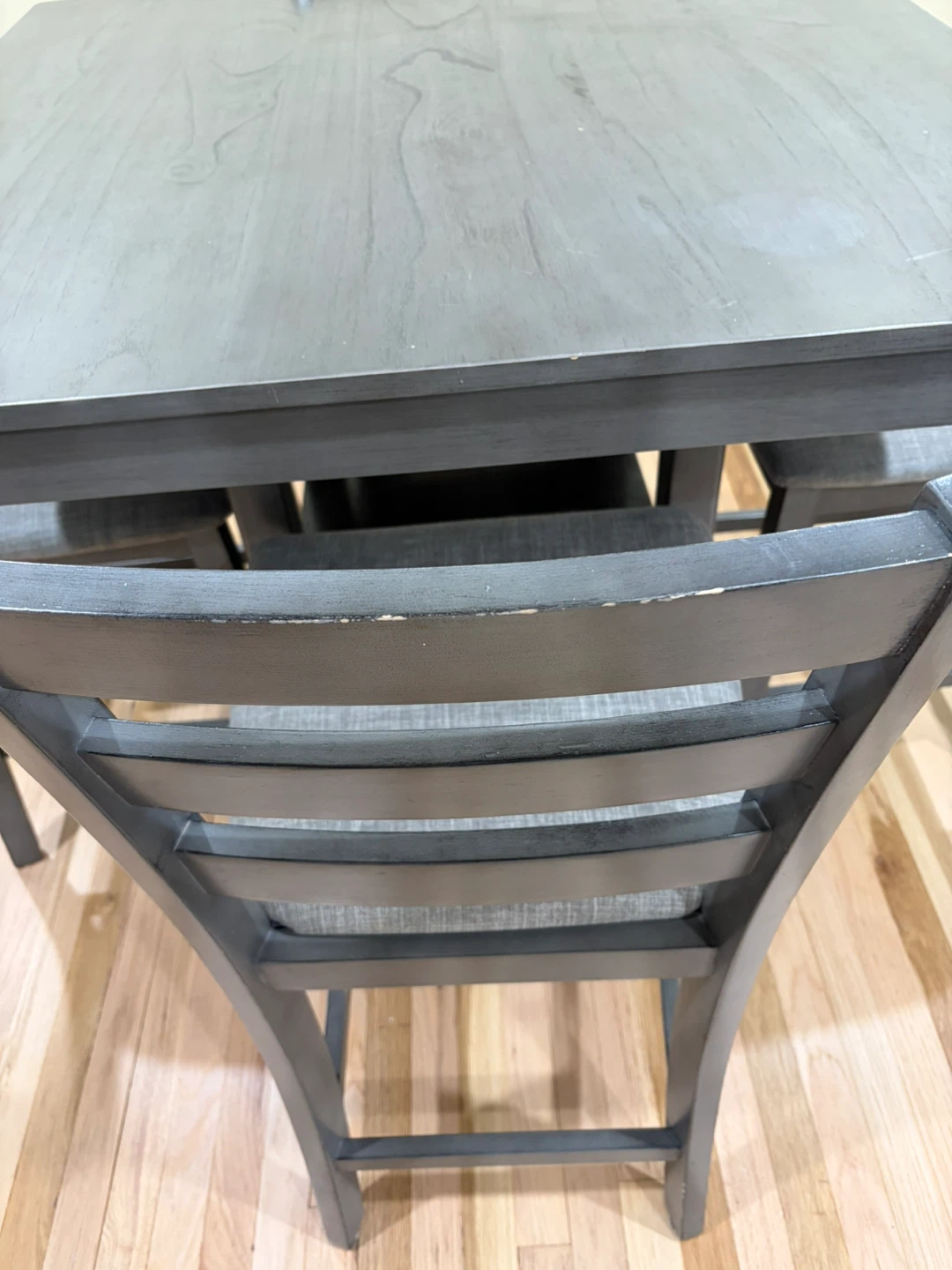Comedor pequeño con 4 sillas - photo 2