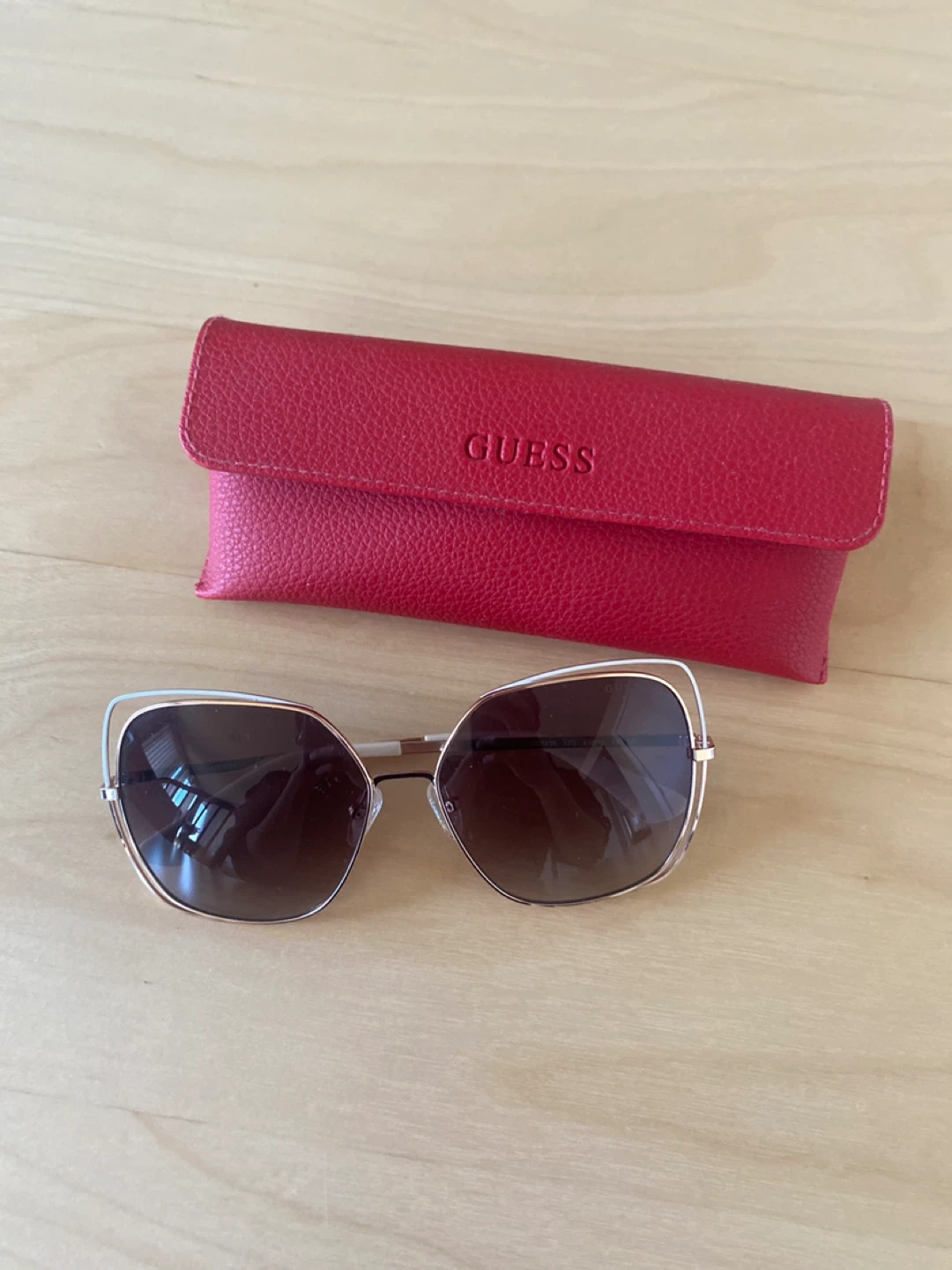 GUESS Sunglasses with Red Case