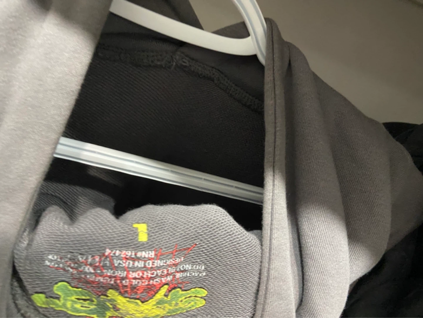 Grey Spiders Hoodie - Size L - photo 3