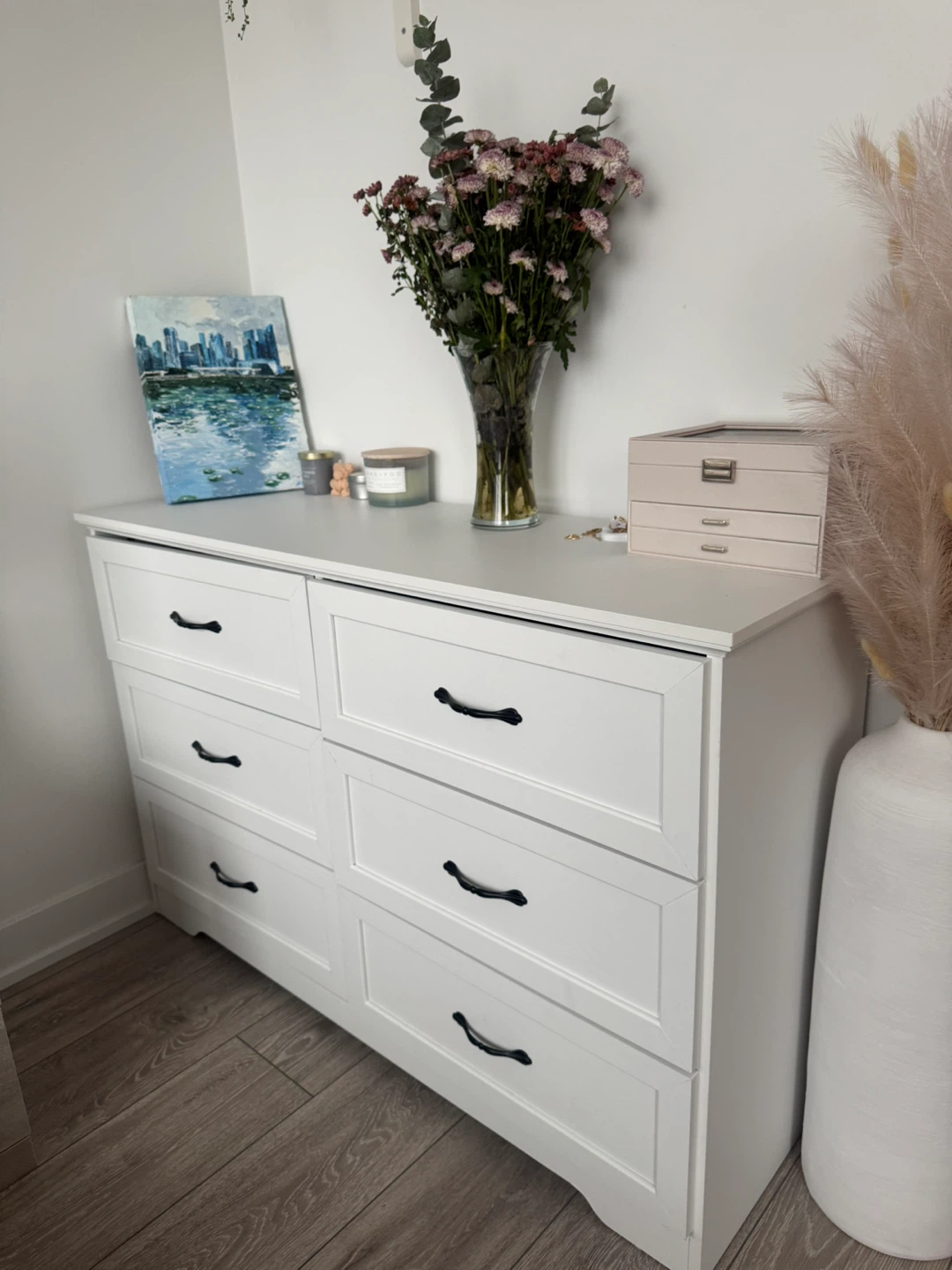 White 6-Drawer Dresser