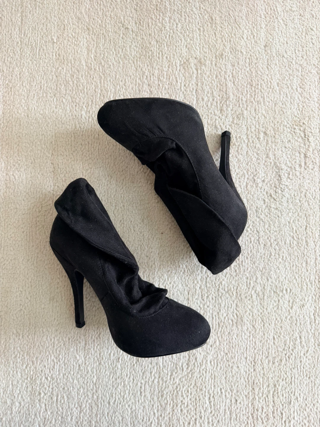 Black Ruched Ankle Boots - photo 3