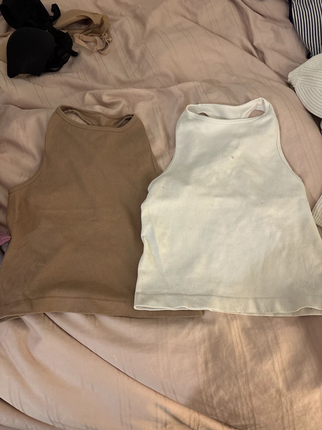2 Bras and 2 Tank Tops - Beige, Black, Brown, White - photo 2