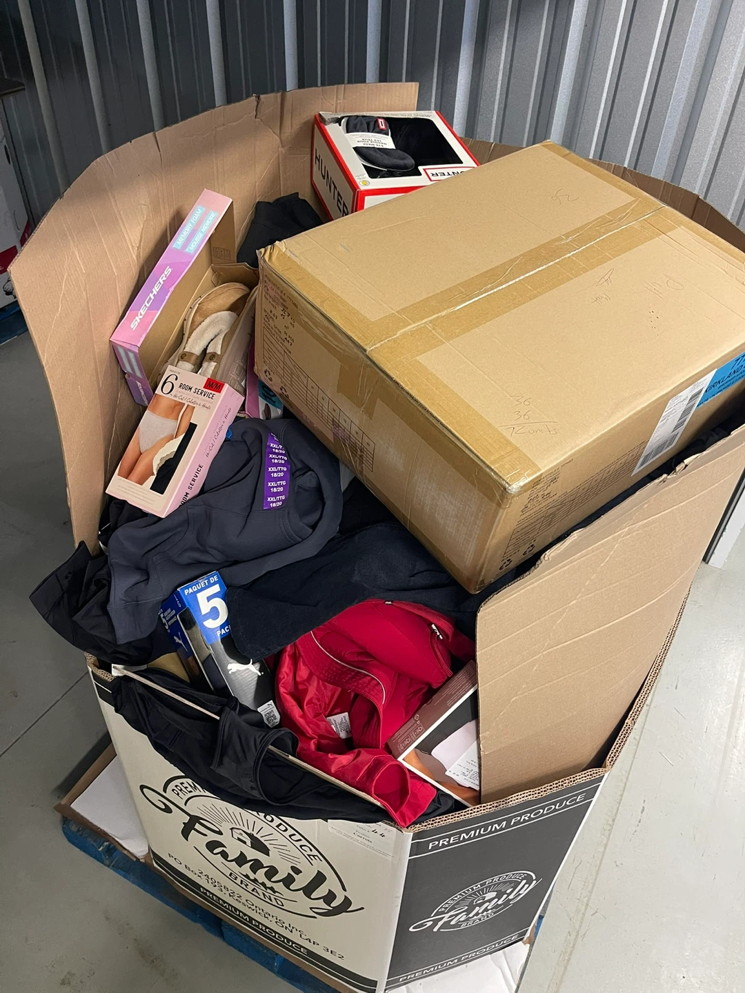 Large Pallet of Assorted Clothing and Shoes - photo 5