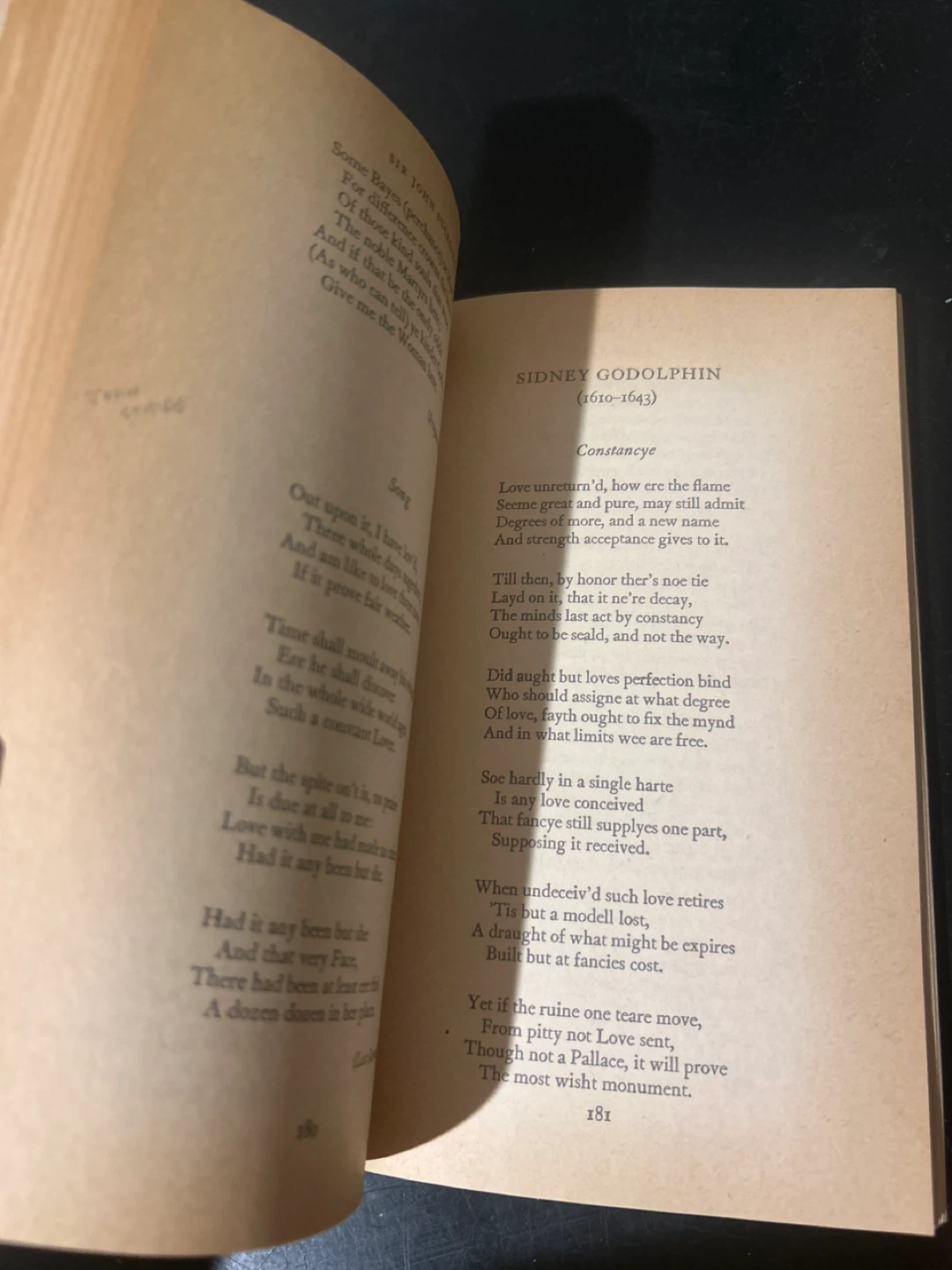 🌱The Metaphysical Poets by Helen Gardner - Revised Edition - photo 3