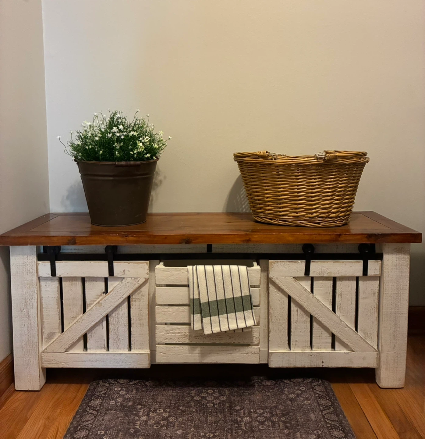 Farmhouse Storage Bench