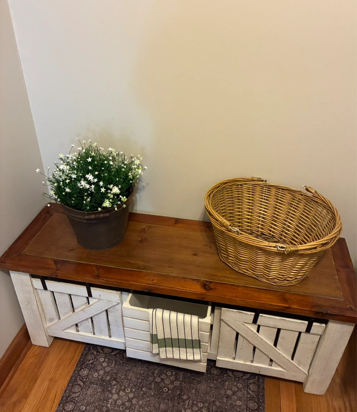 Farmhouse Storage Bench - photo 3