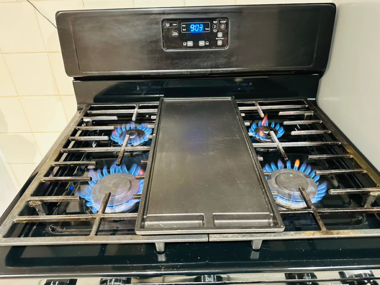 Estufa Whirlpool, Refri Insignia y Micro LG - photo 3
