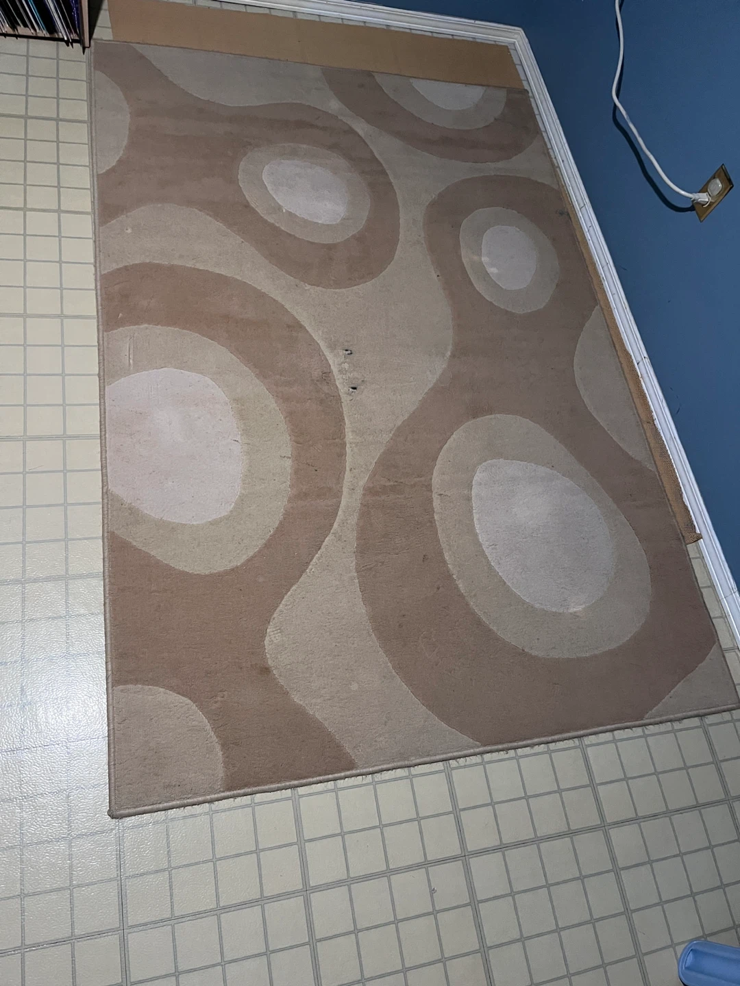 Tapestry Area Rug - Brown and Cream Swirl Pattern