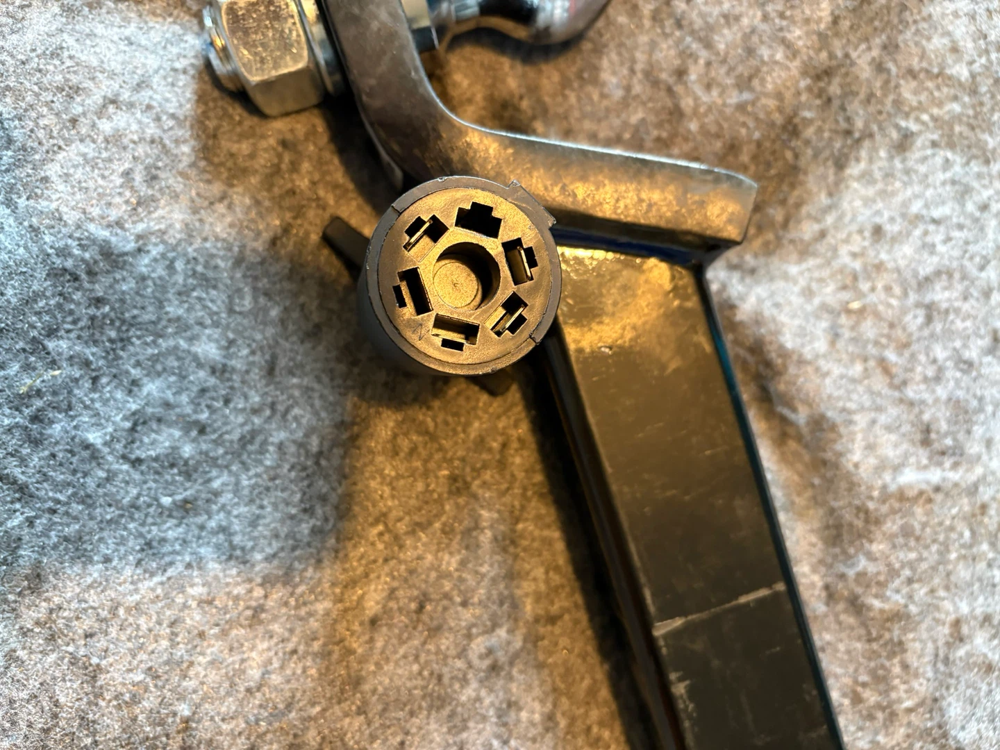 CURT Trailer Hitch Ball Mount with 4-Way Flat Connector - photo 3