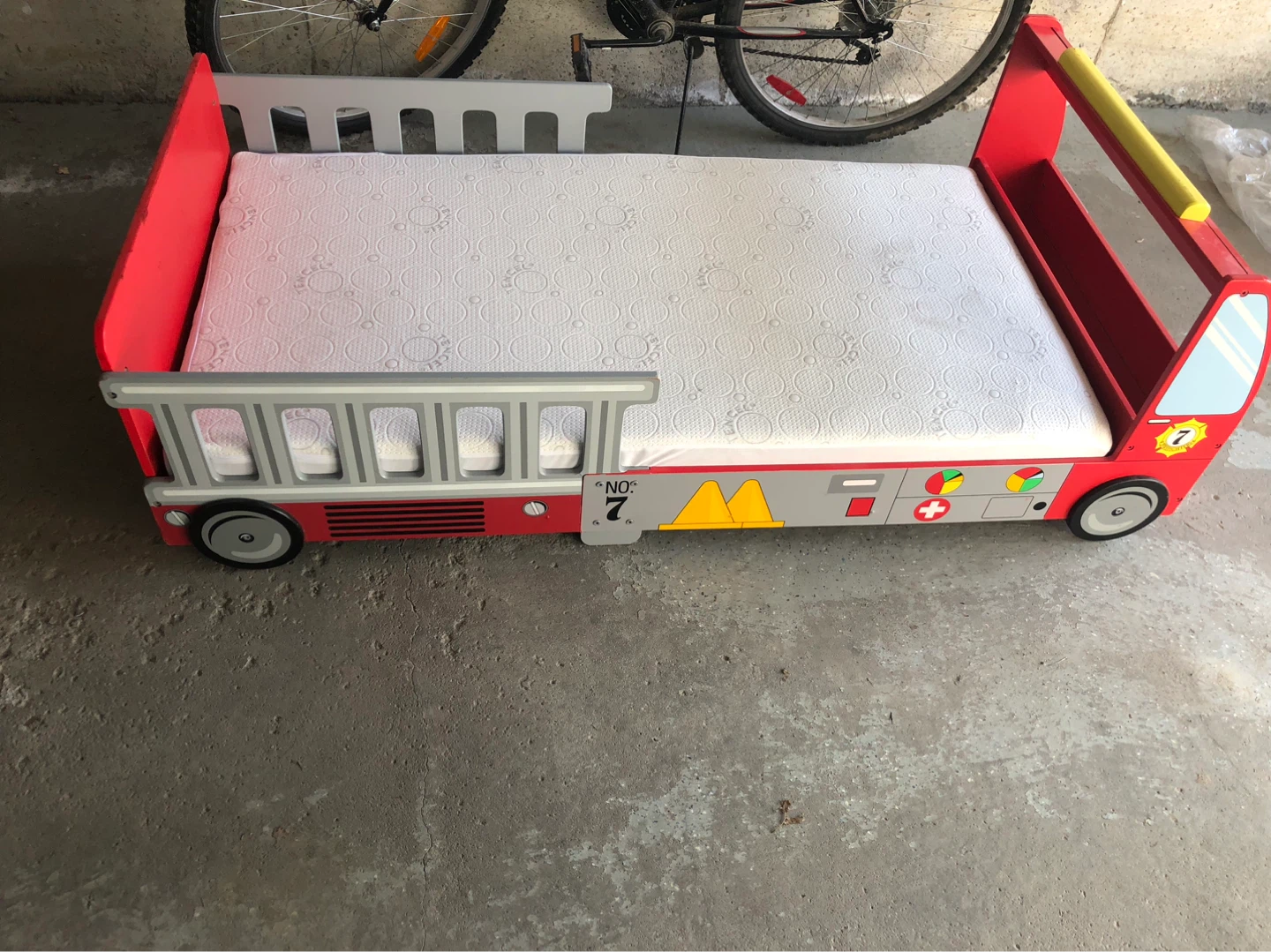 Kids Fire Truck Bed with bamboo Mattress