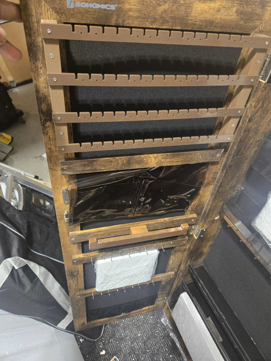 Jewelry Cabinet with Mirror with wheels - photo 2