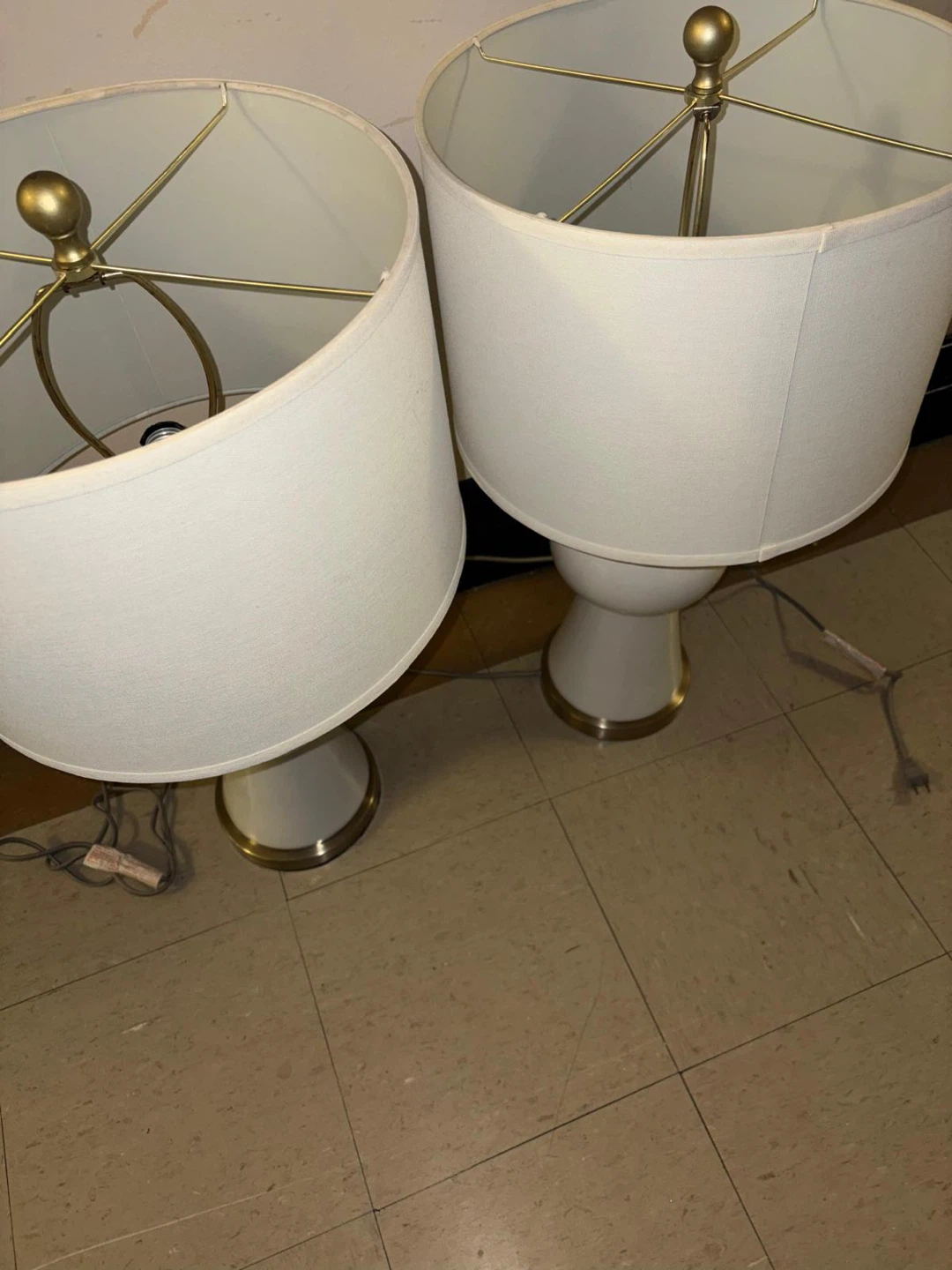 SAFAVIEH Home White Ceramic Tall Table Lamps - Set of 2 - photo 3