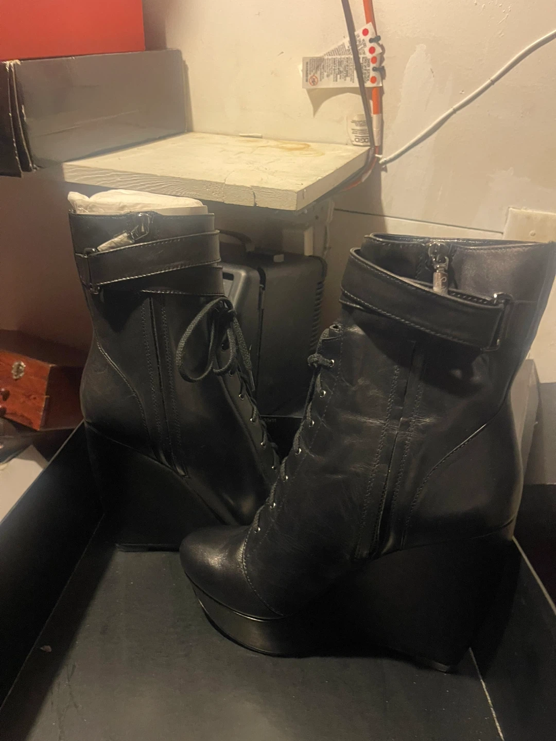 Black Leather Wedge Lace-Up Boots - photo 5