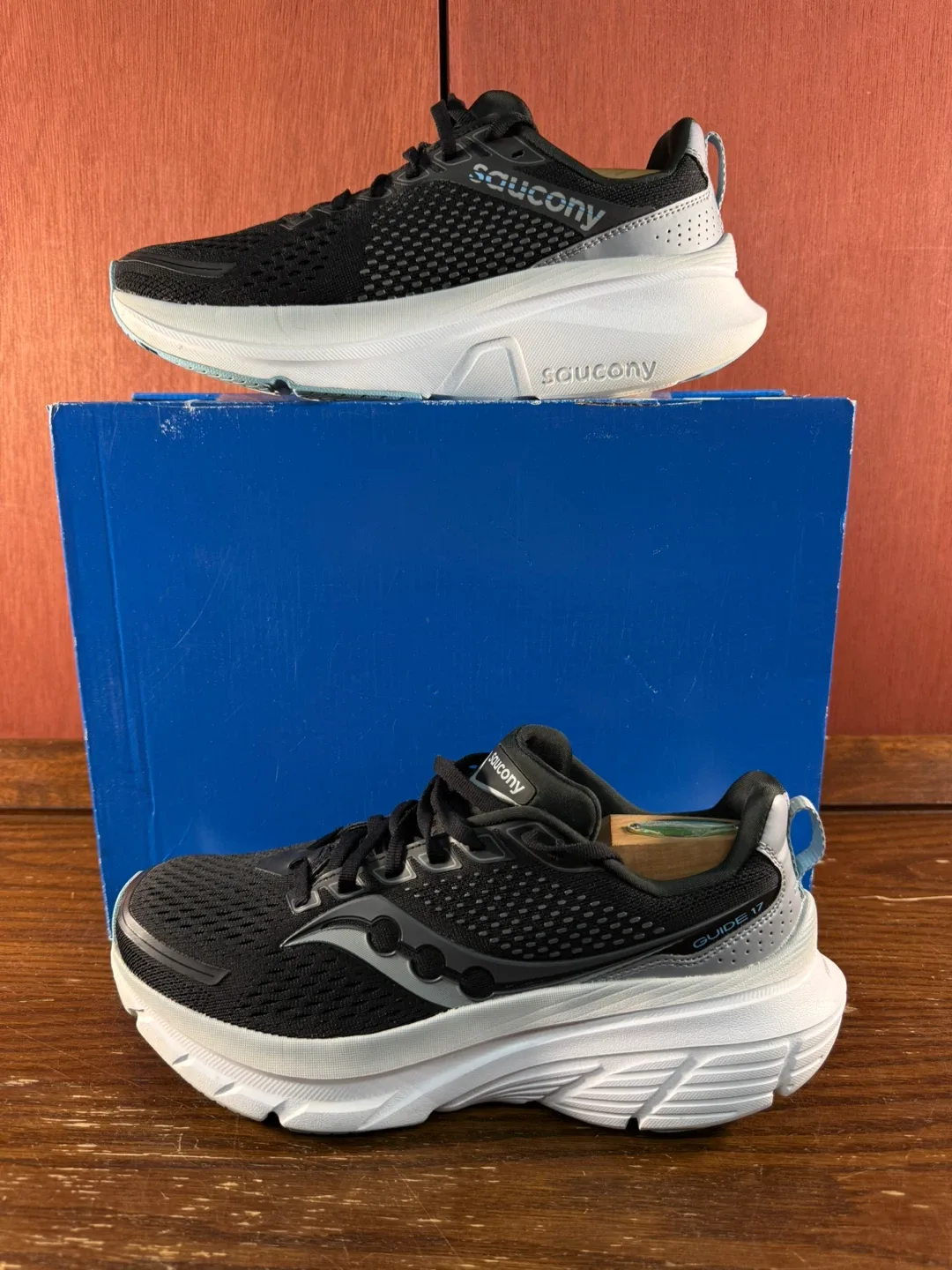 Saucony Guide 17 'Black Fog' Women’s Running Shoes Size US 9