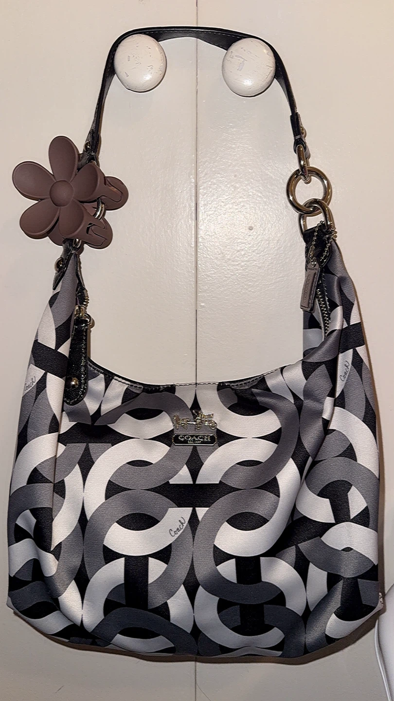coach madison op art shoulder bag