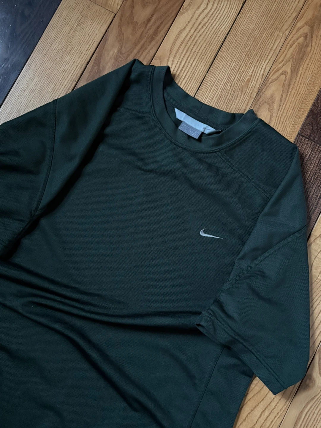 Vintage Nike y2k mini swoosh tee M - photo 4