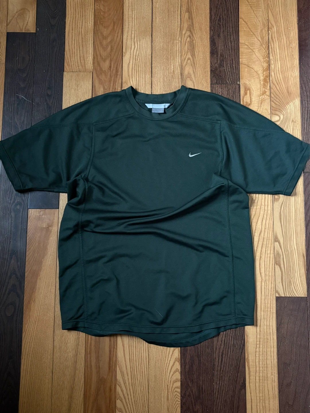Vintage Nike y2k mini swoosh tee M - photo 2