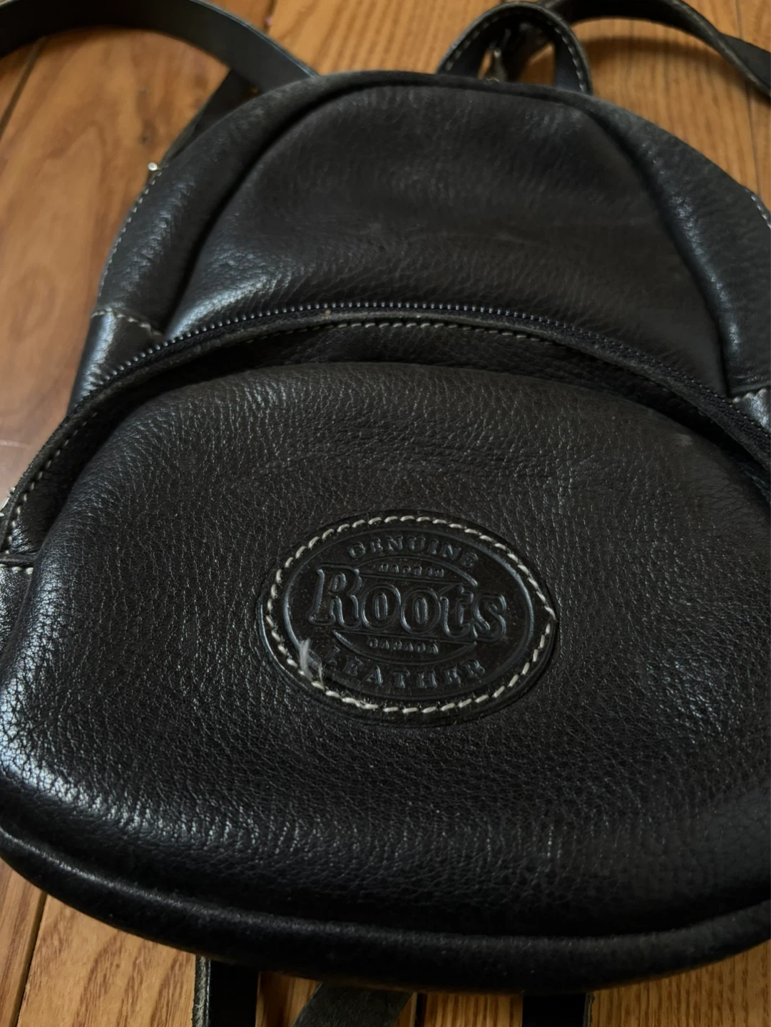 Roots Canada leather mini backpack bag - photo 3