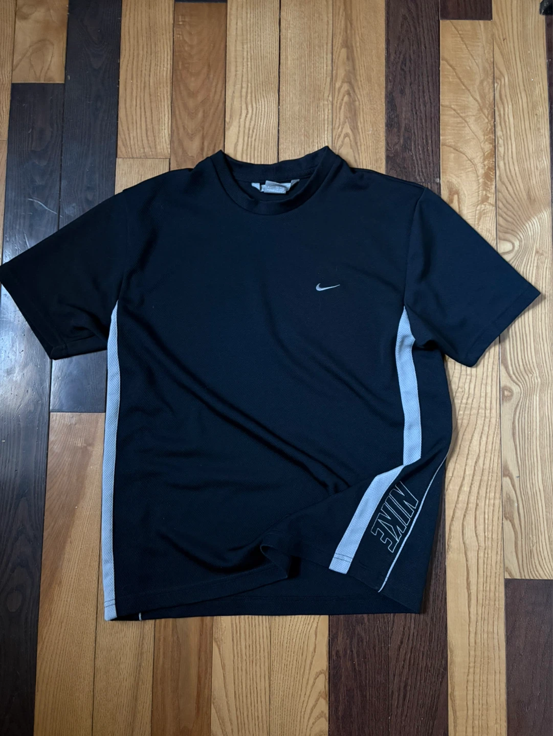 Vintage y2k Nike mini swoosh tee L - photo 2