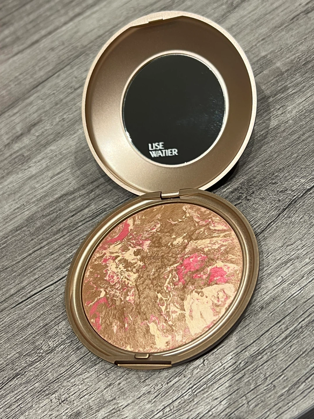 Lise Watier Havana Baked Bronzing Powder