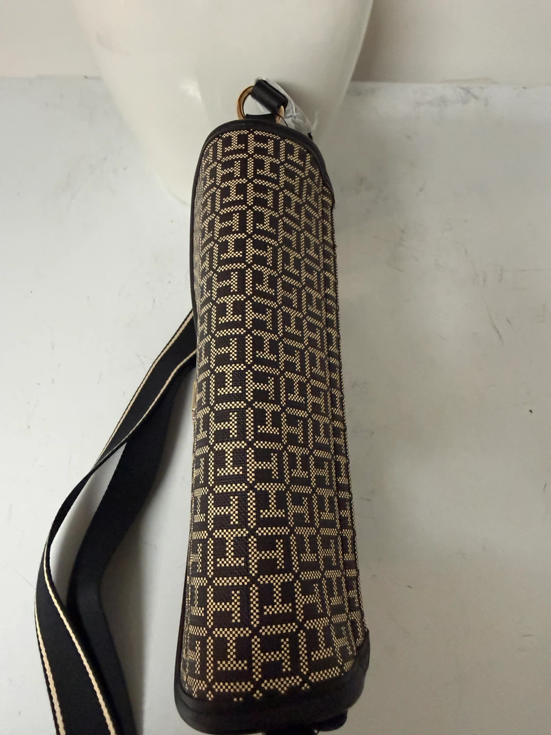 Tommy Hilfiger Monogram Shoulder Bag - photo 5