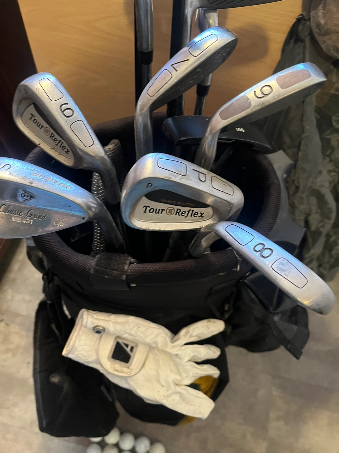 Tour Reflex Golf Club Set with Bag and Golf Balls - photo 4