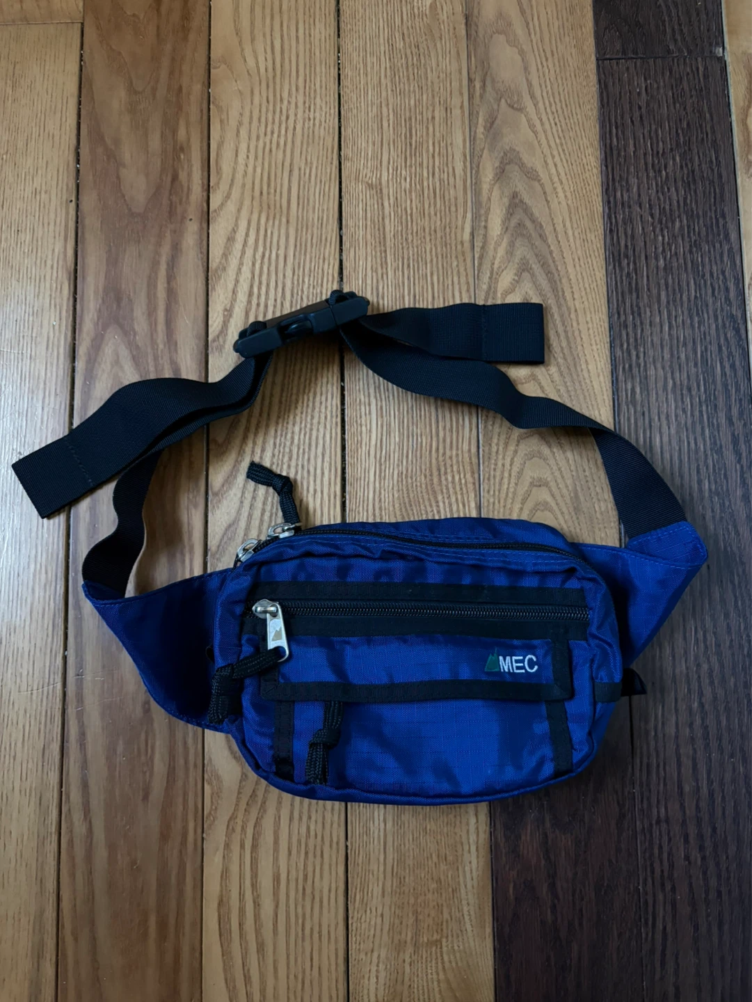 Vintage MEC Mountain Equipment Coop belt bag fanny pack