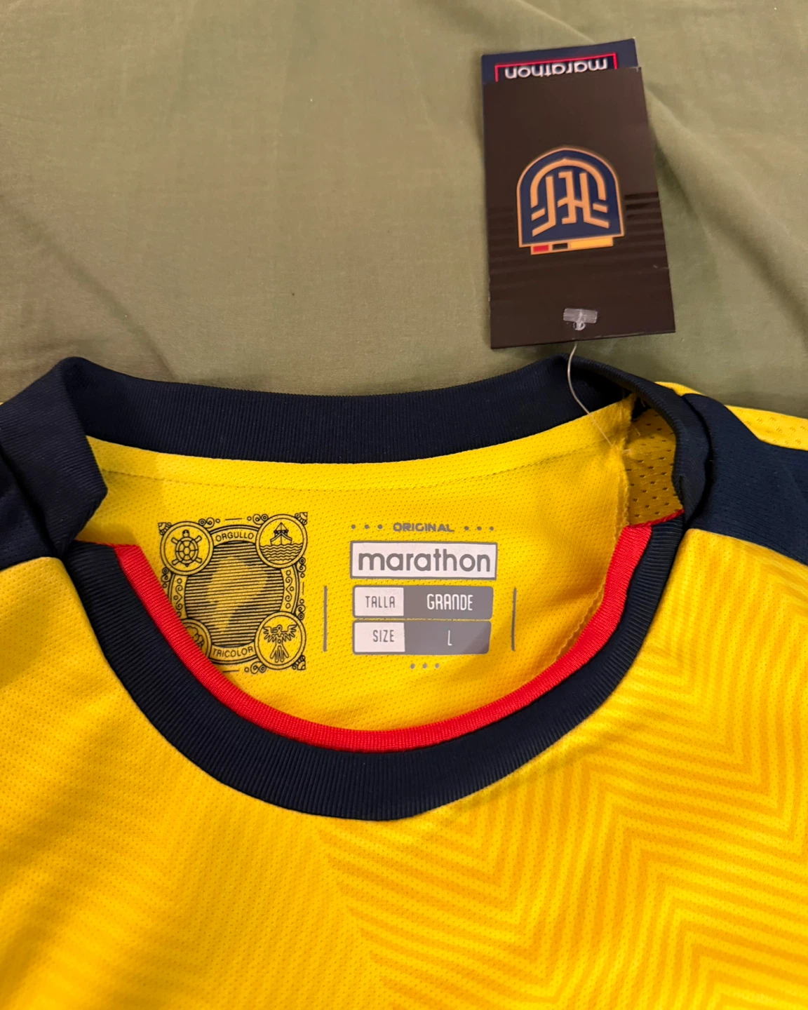 Marathon Ecuador National Team Soccer Jersey - Size L - photo 3