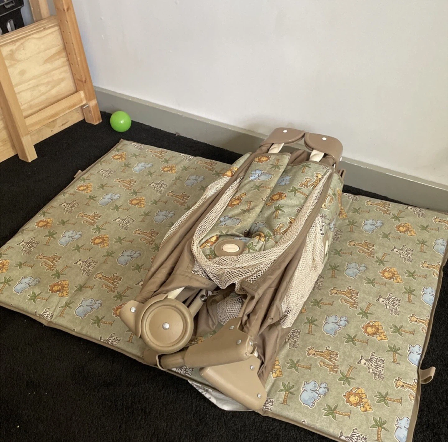 Graco Pack 'n Play Playard - photo 3