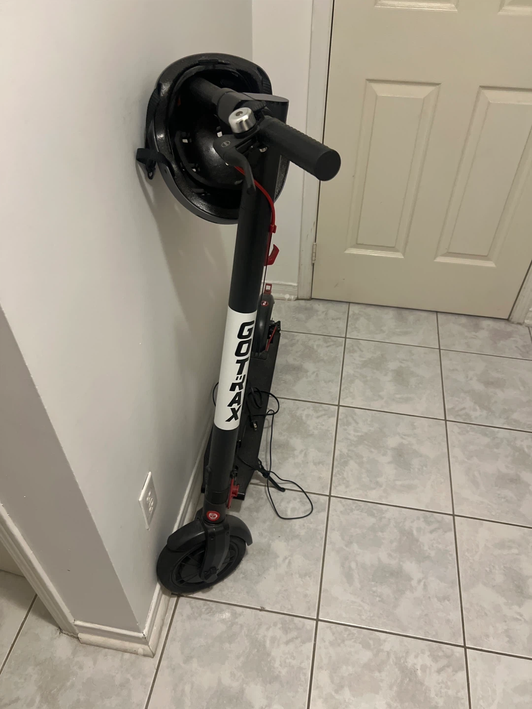 Gotrax Electric Scooter with Helmet included - photo 2