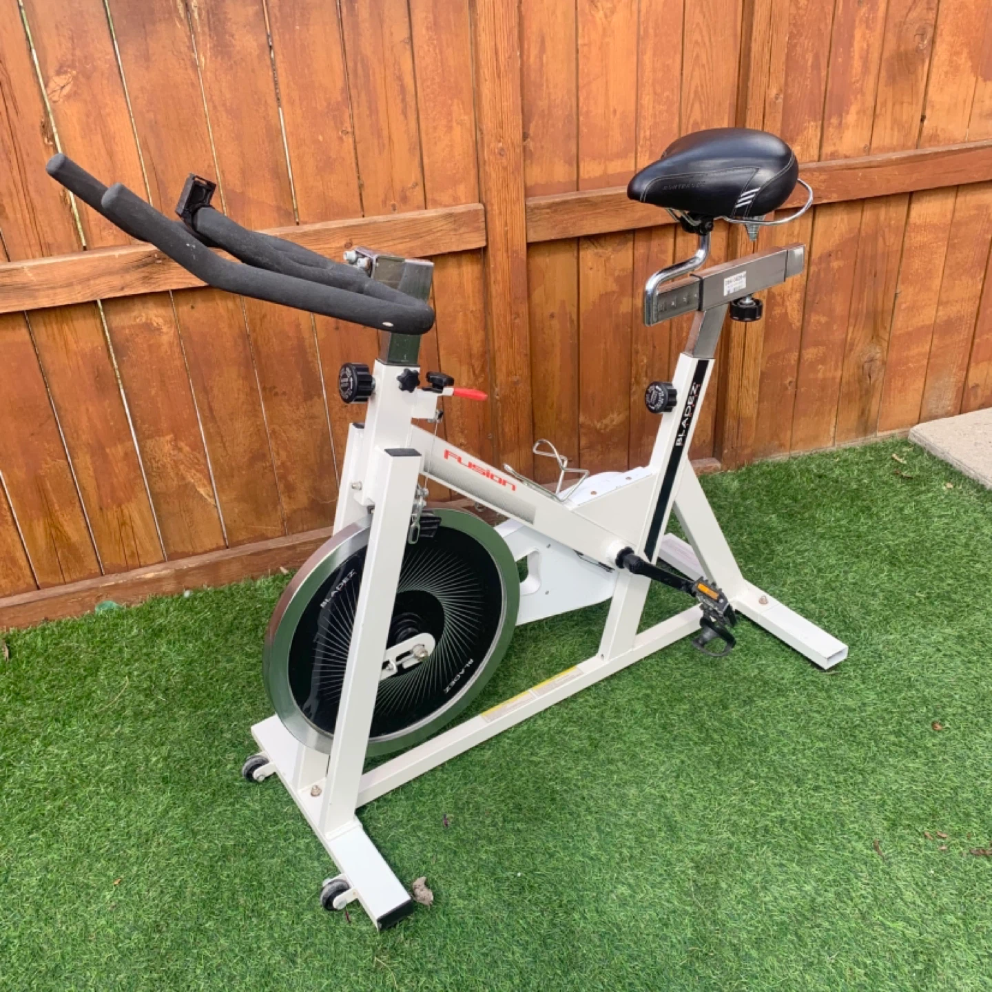 Spin Bike Exercise Bike Indoor Cycling Bicycle Adjustable