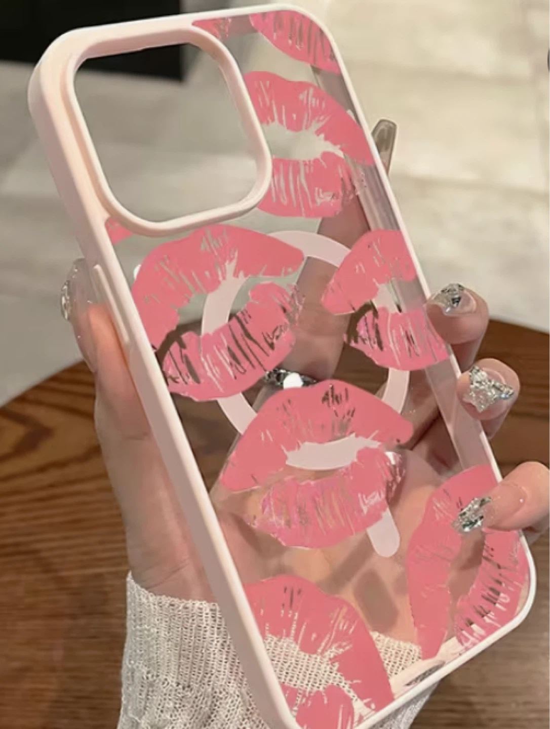 Pink Kiss Print Phone Case 🌱