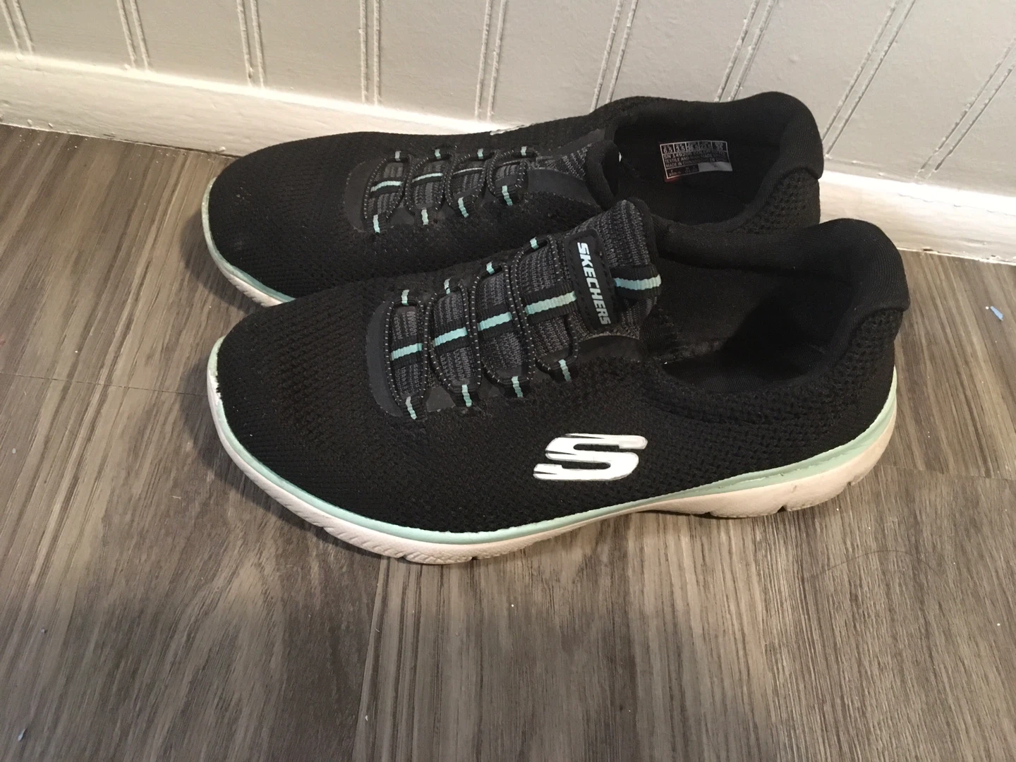 Skechers Women's Black Knit Slip-On Sneakers - photo 2
