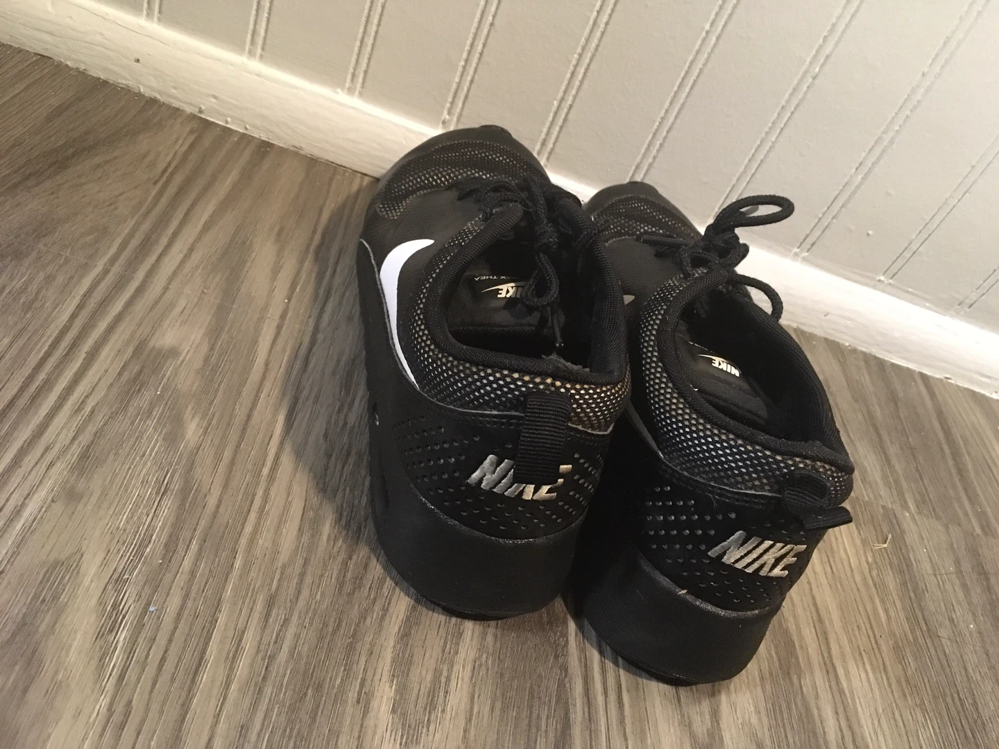 Nike Women's Thea Running Shoes Black White Size 7.5 - photo 3