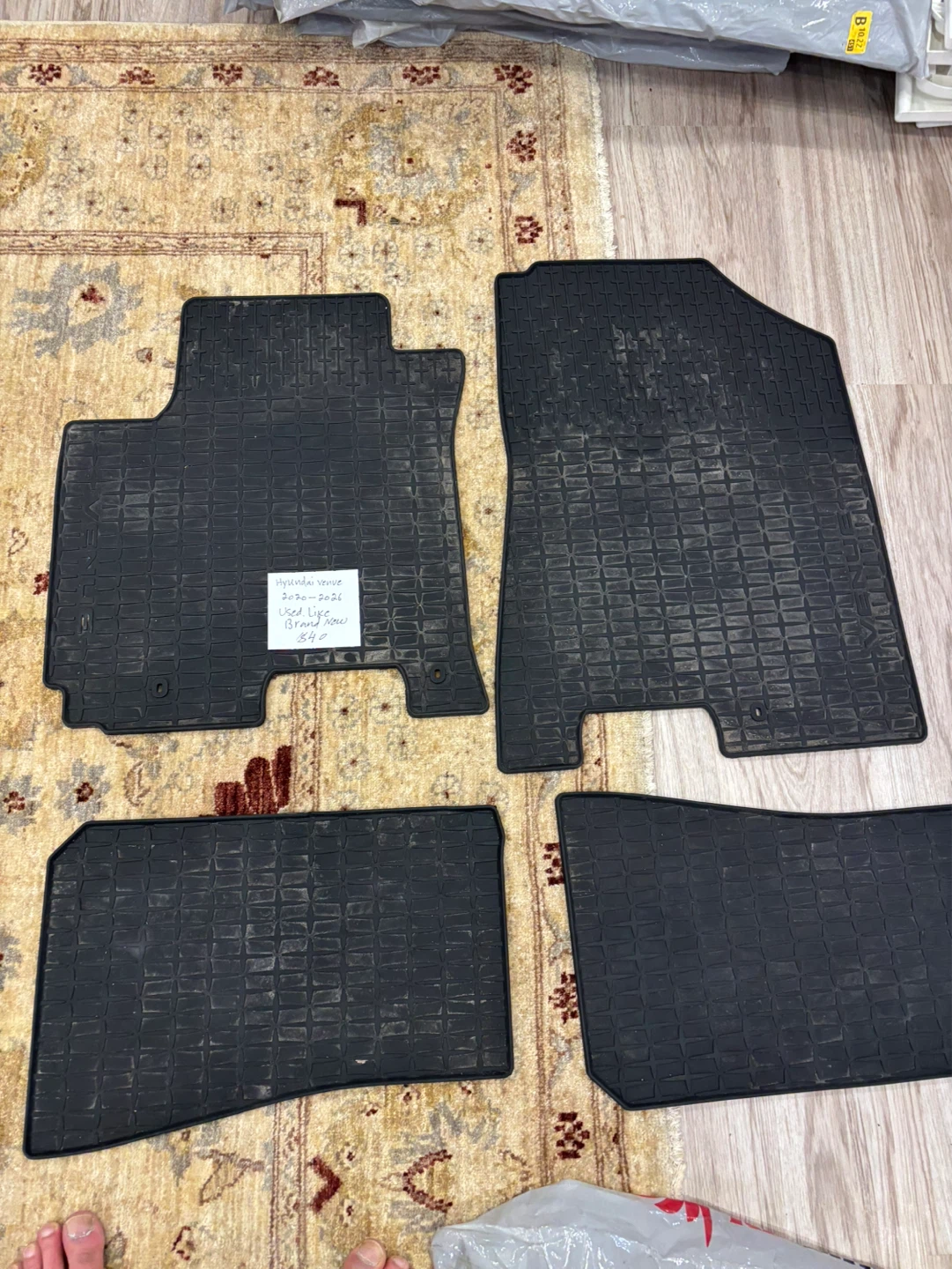 Hyundai Venue Floor Mats (2020-2026) - photo 3