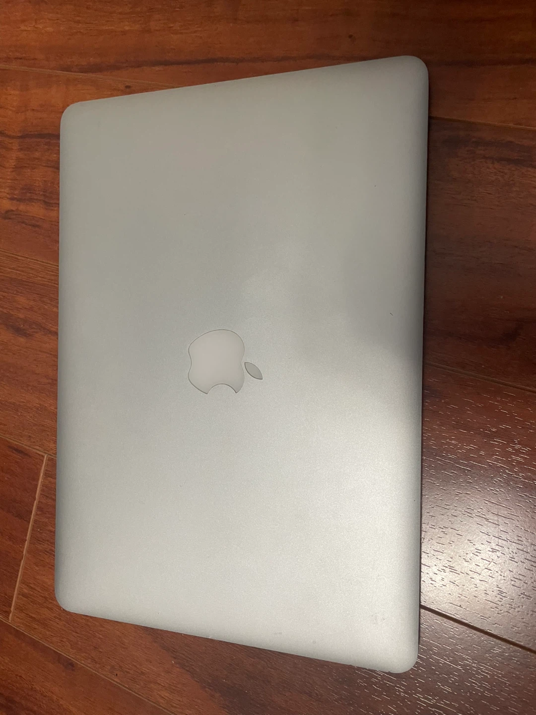 Apple MacBook Air (13-inch, 2017) - Intel Core i5, 8GB RAM
