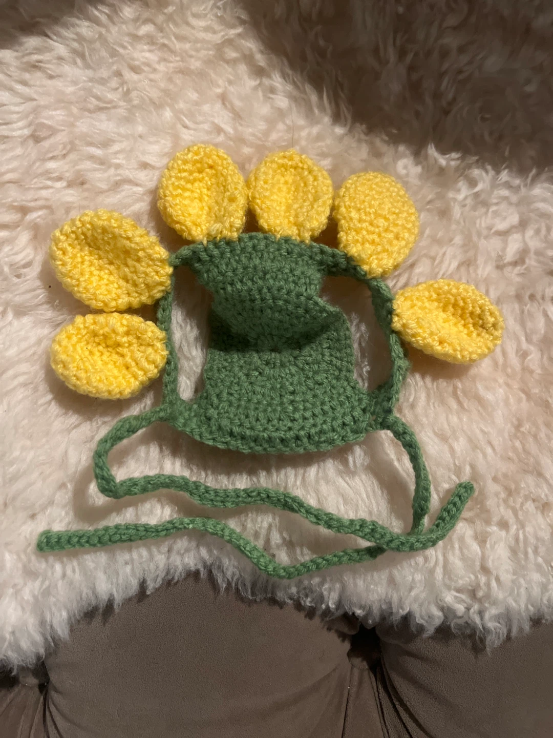 Crocheted Sunflower Small Pet hat