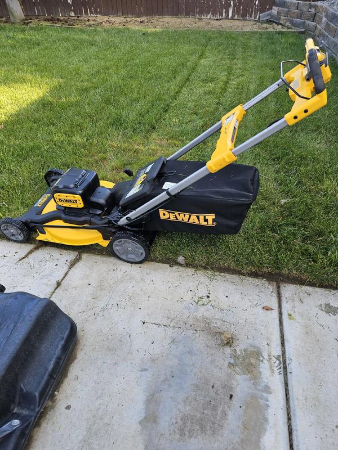 DeWalt 2x20V Brushless Self-Propelled Mower