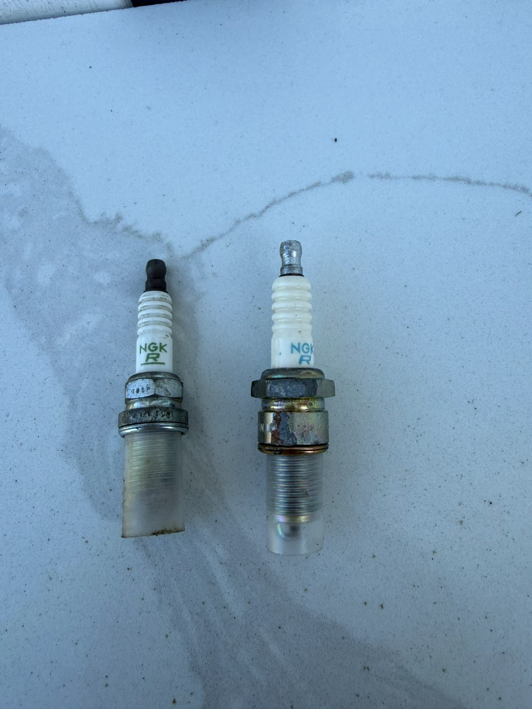 NGK Spark Plugs 20$ for both (new) - photo 2