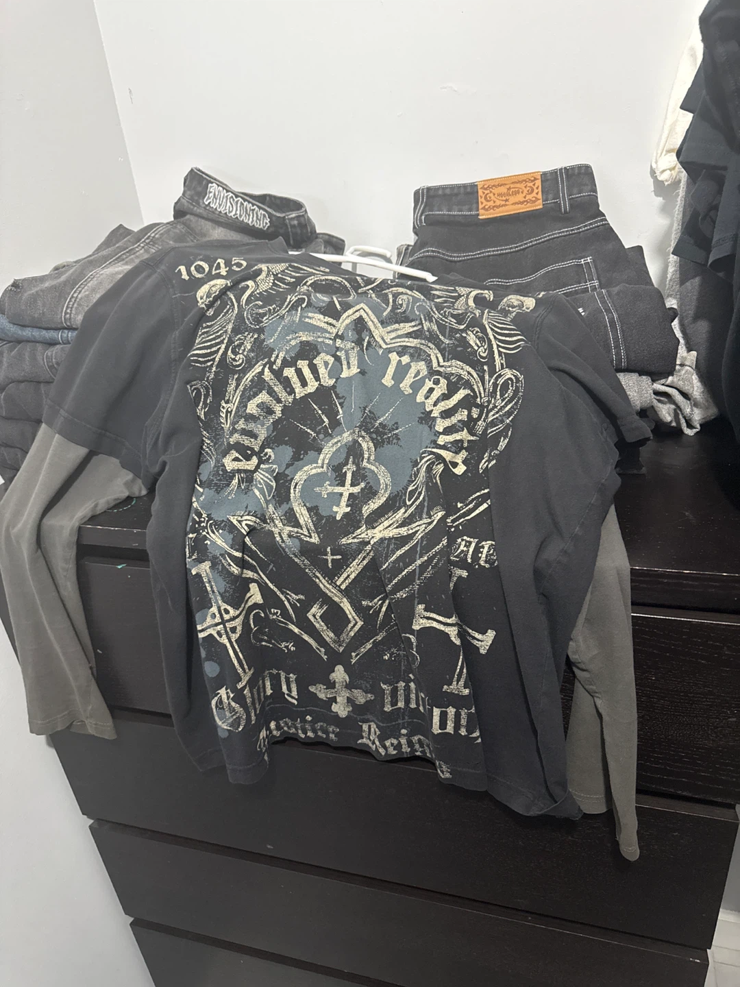 Evisu Jeans & Custom T-Shirt Bundle