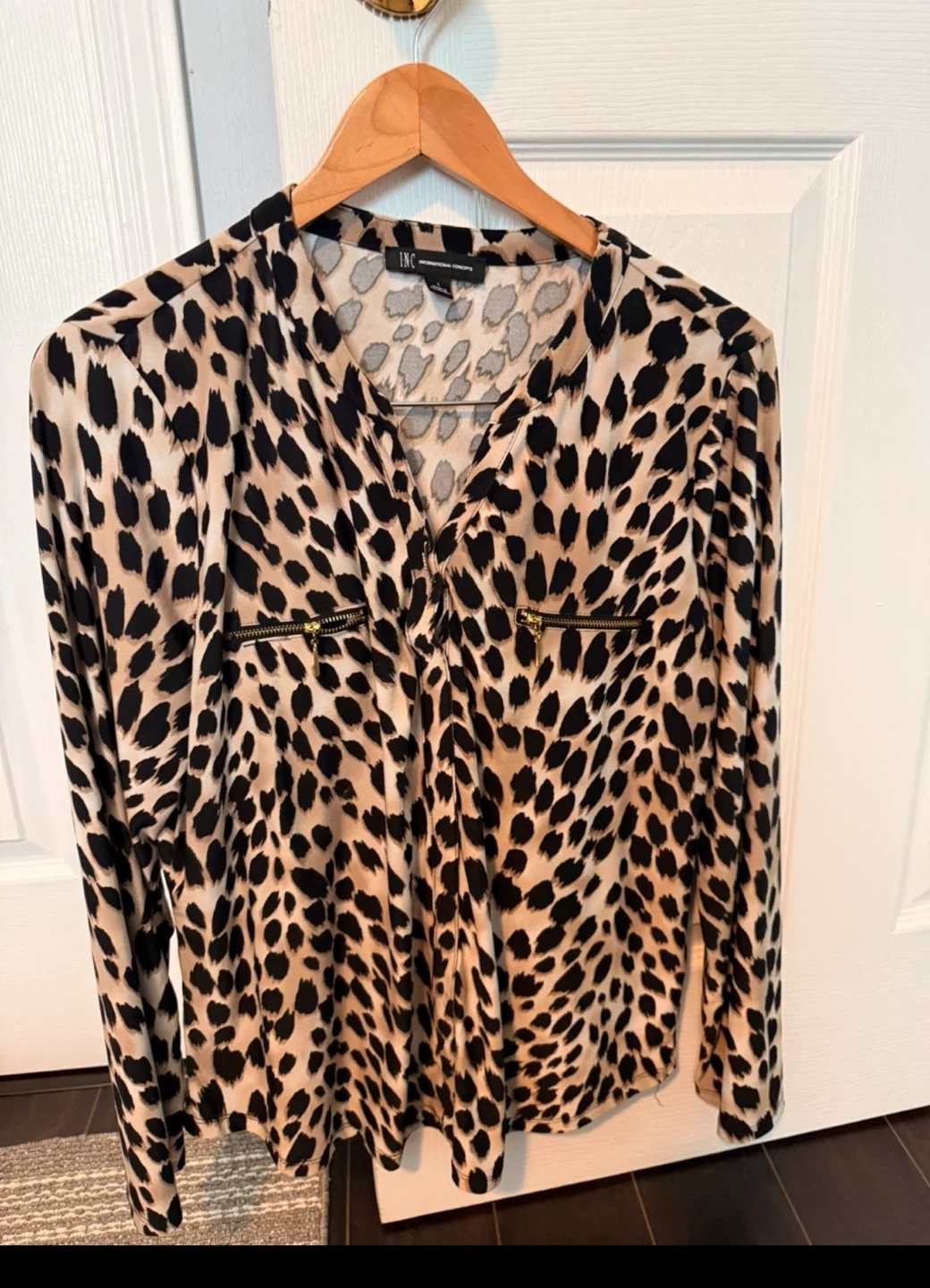 INC International Concepts Leopard Print V-Neck Blouse - photo 3