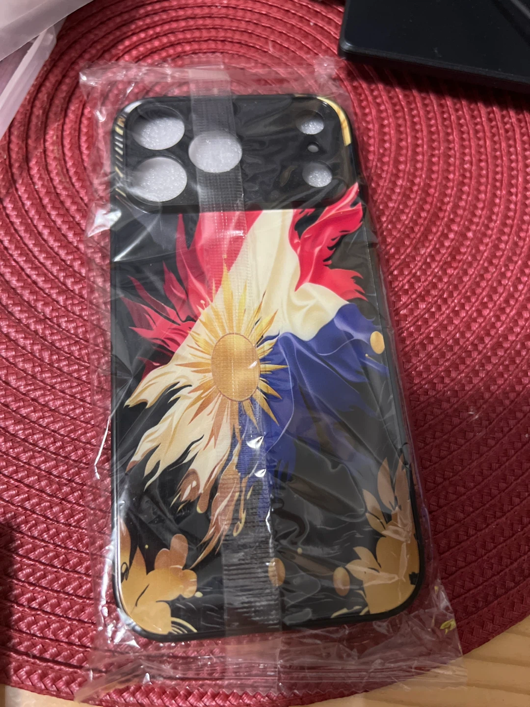 Phone Case with Sun and Flag Design 🌱