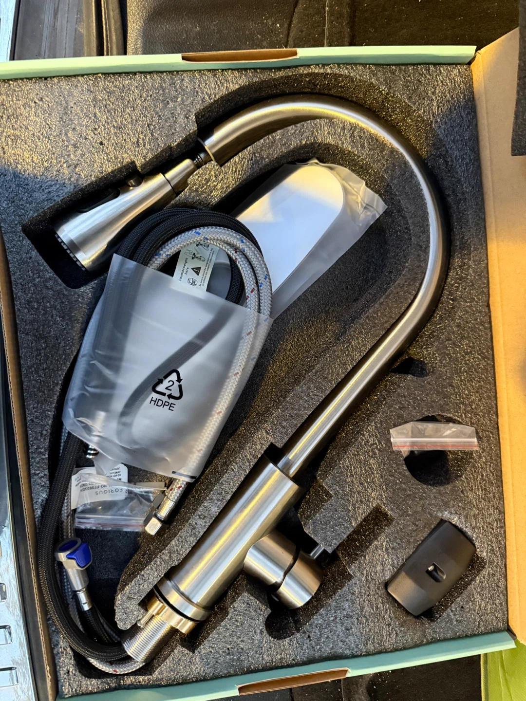 Kitchen Faucet (Brand new)