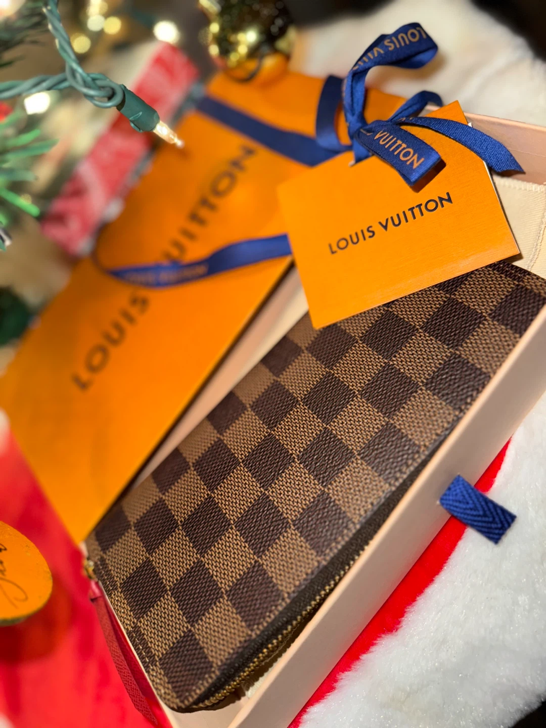 Louis Vuitton Damier Azur Zippy Wallet