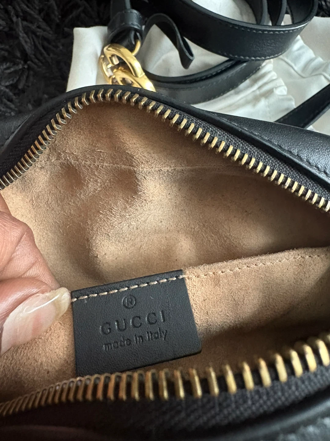Gucci Black Leather Marmont Camera Bag - photo 4