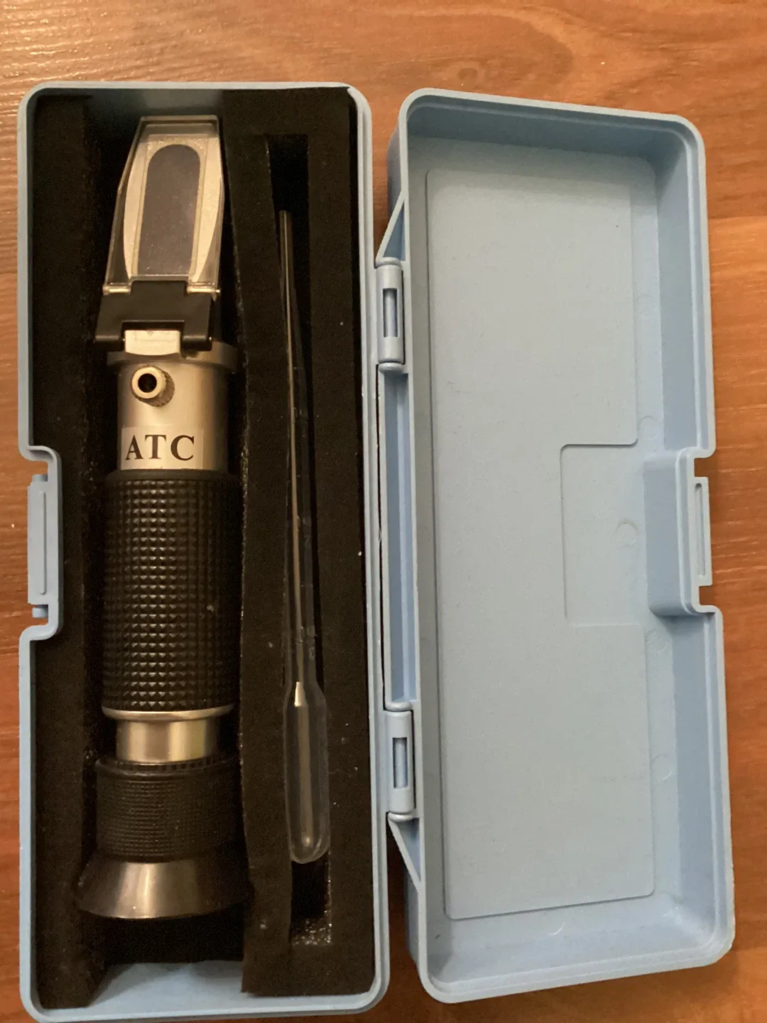 Portable Refractometer with ATC