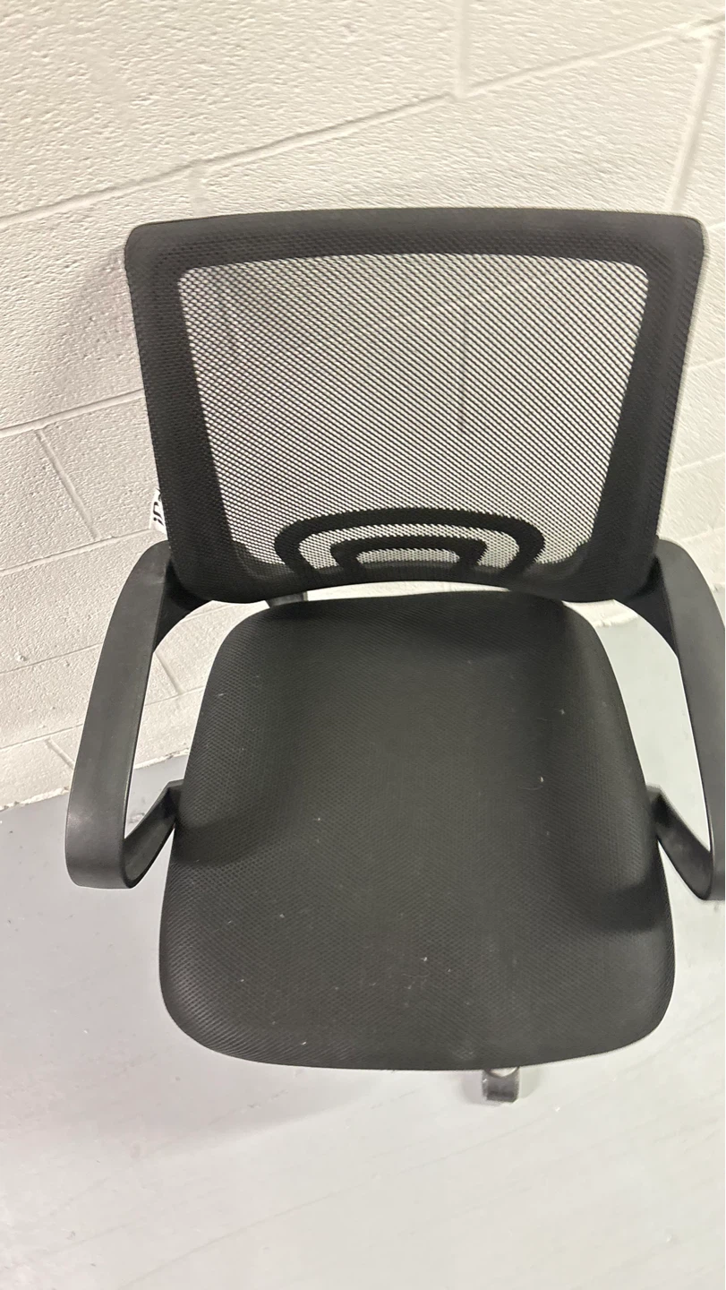 Black Mesh Office Chair with Wheels - photo 5