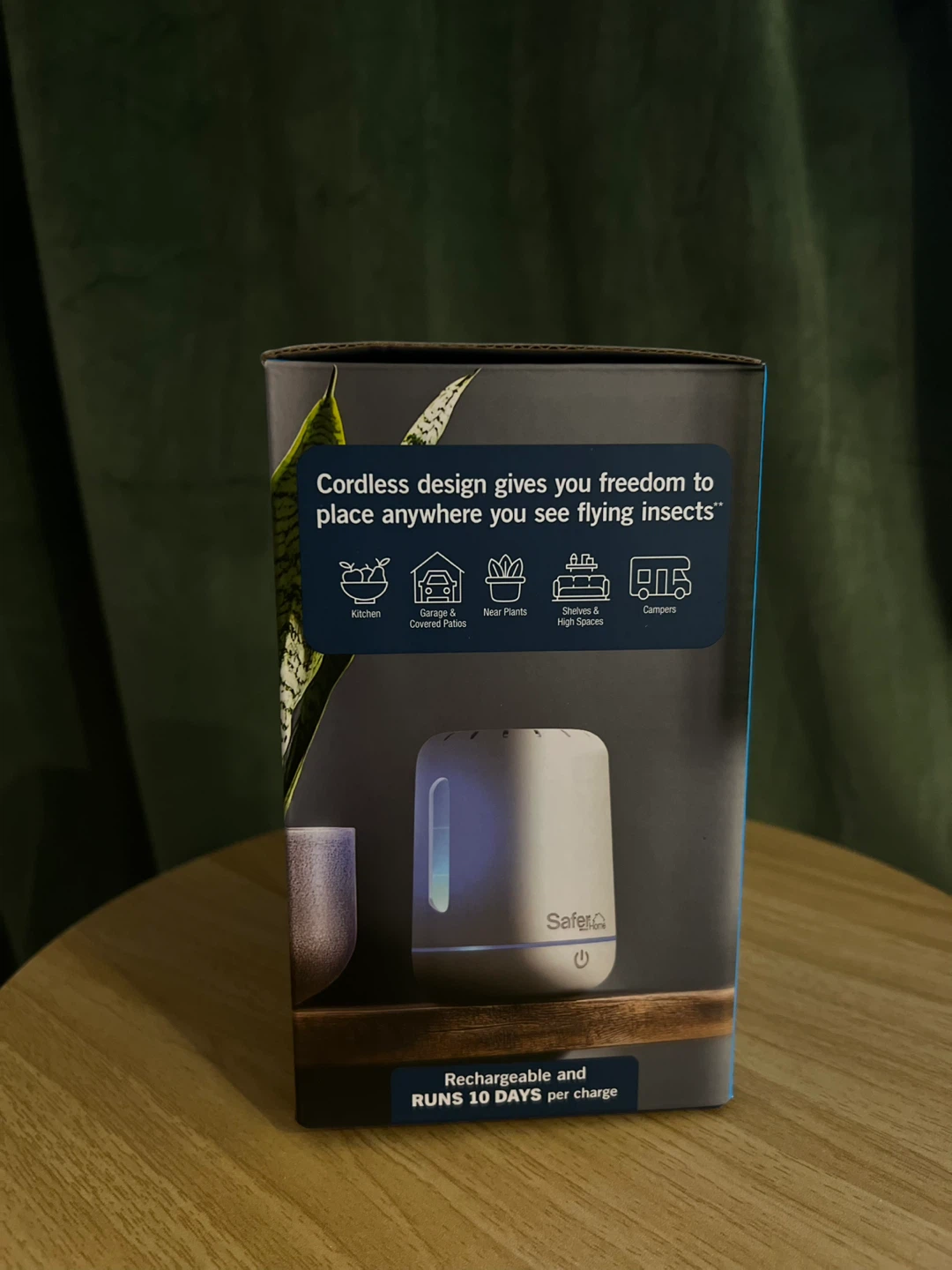 Cordless Flying Insect Trap - photo 4