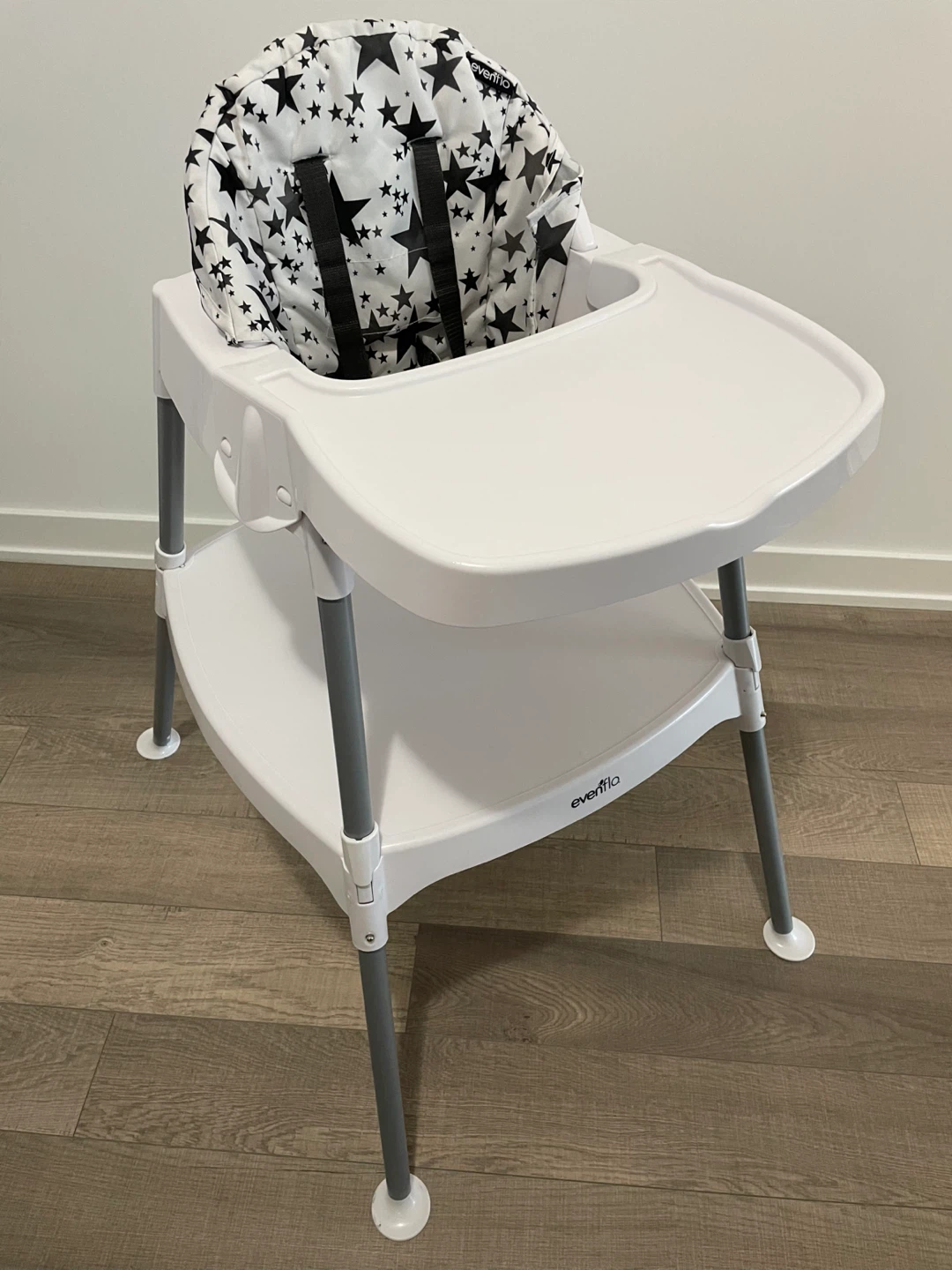 Evenflo 4-in-1 Eat & Grow Convertible High Chair