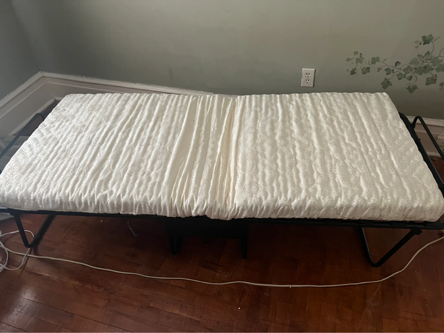 Folding Bed with Mattress - photo 2
